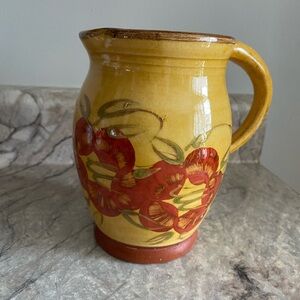 T Comme Terre Pitcher
